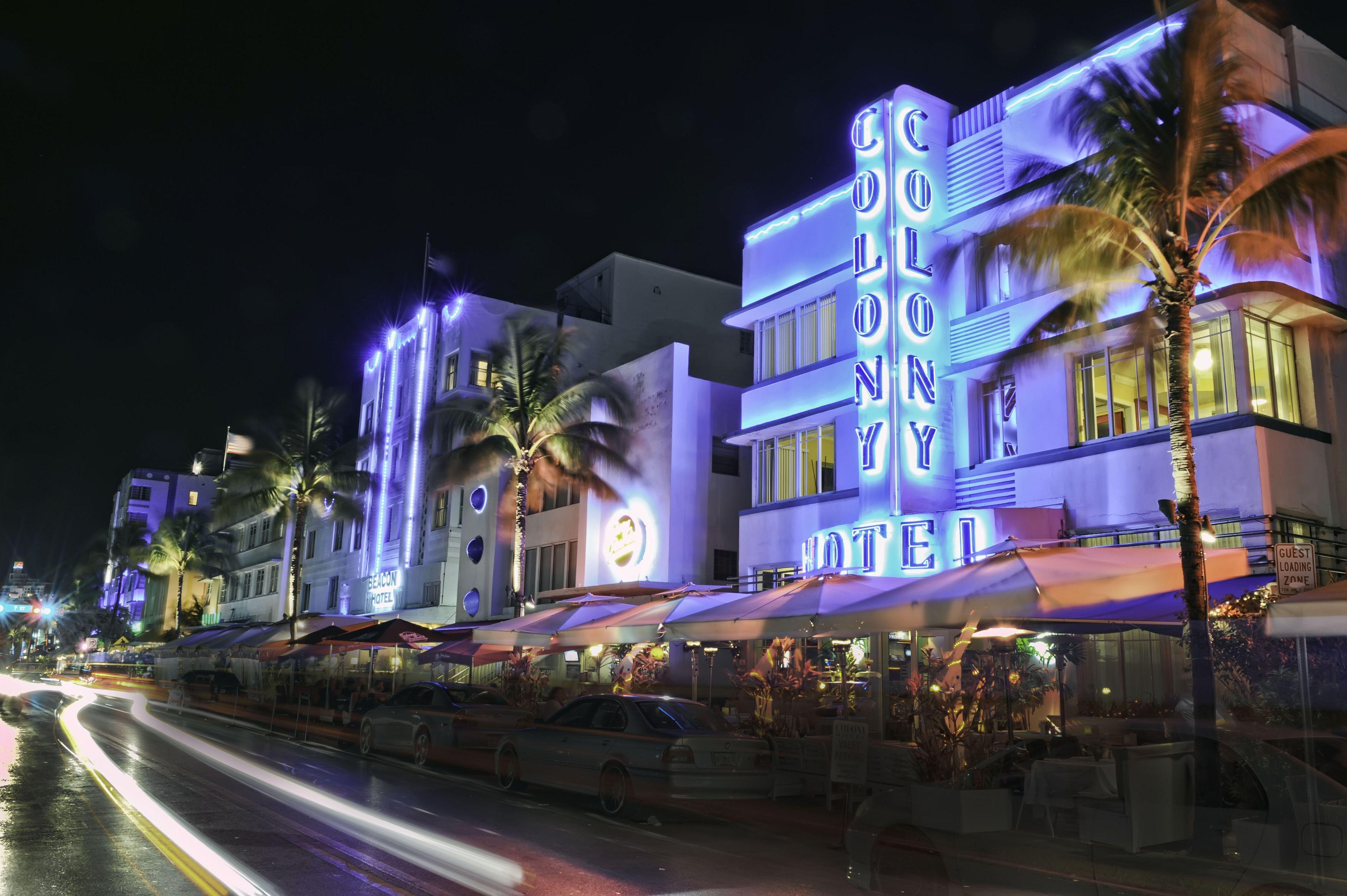 Colony Hotel — Photos 1